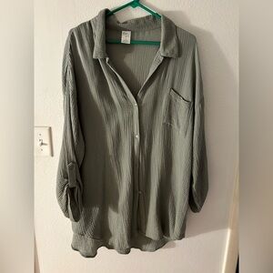 Kona Sol Olive Button-Up Blouse